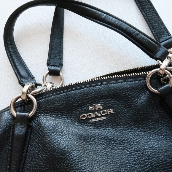 Coach Cross-Body Handbag - Black leather and silver hardware - Picture 3 of 8